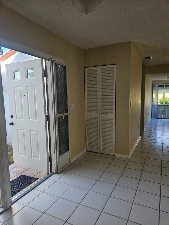 521 Meridan Ave Nw - Photo 6 of 18