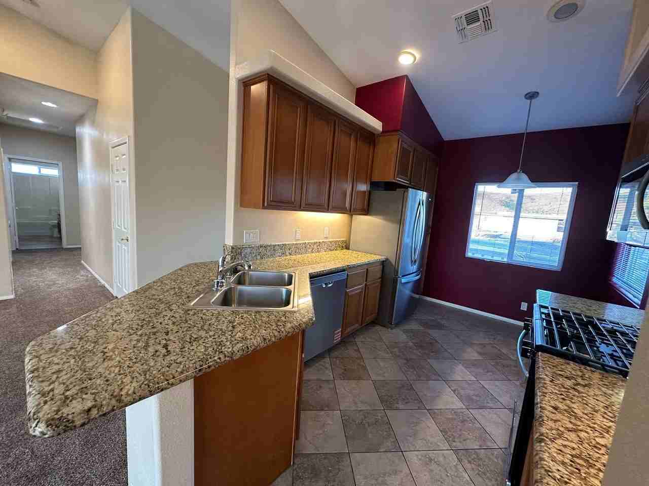 61819 Petunia Dr - Photo 6 of 21