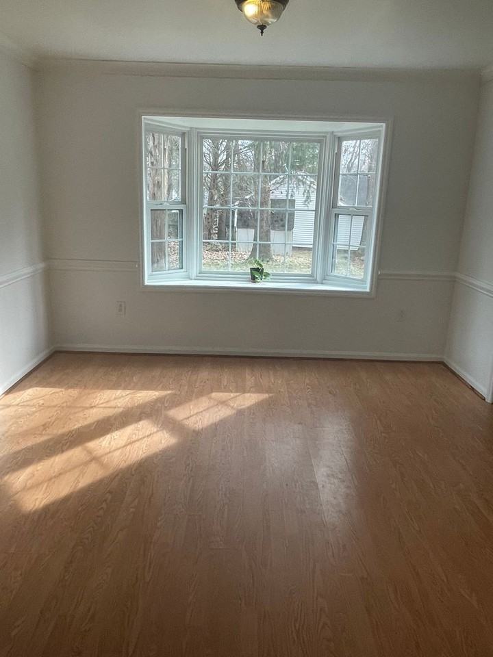 7400 Lea Wood Ln - Photo 2 of 11