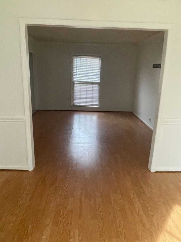 7400 Lea Wood Ln - Photo 3 of 11