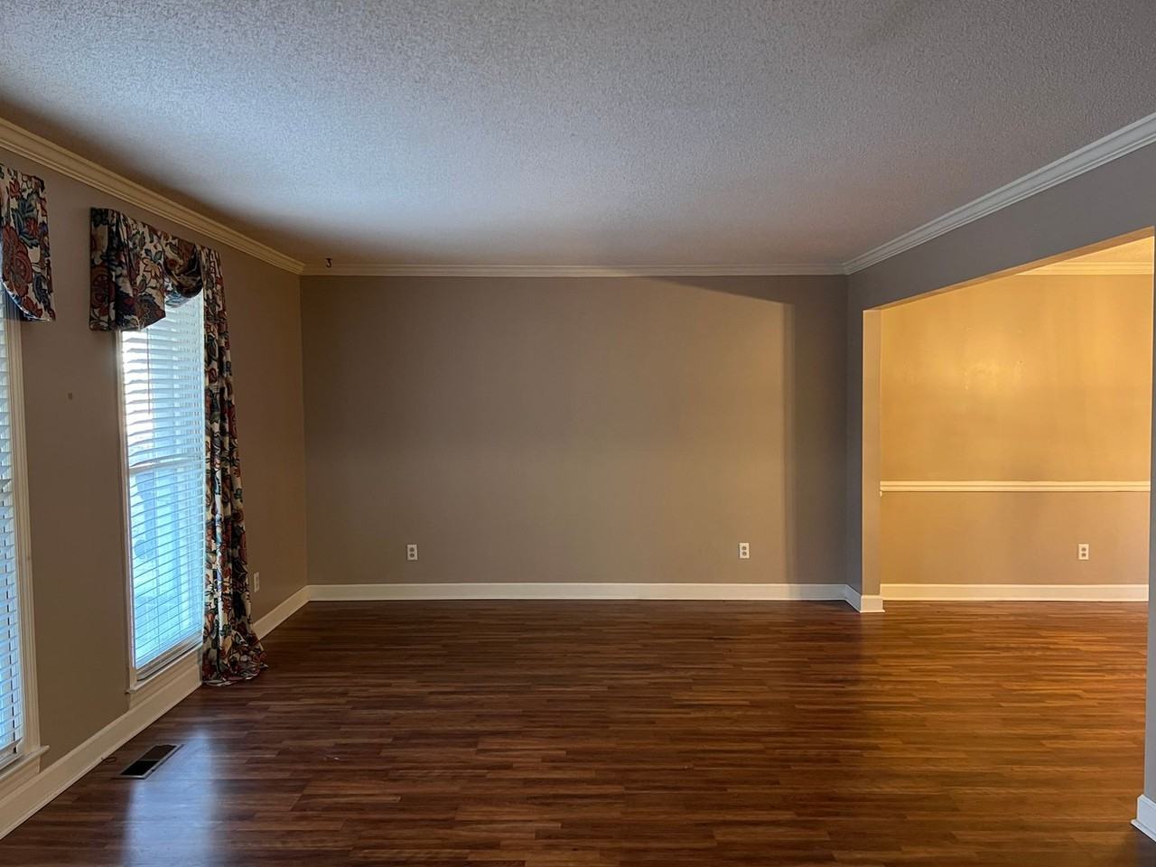115 Wedgewood Ct - Photo 3 of 34