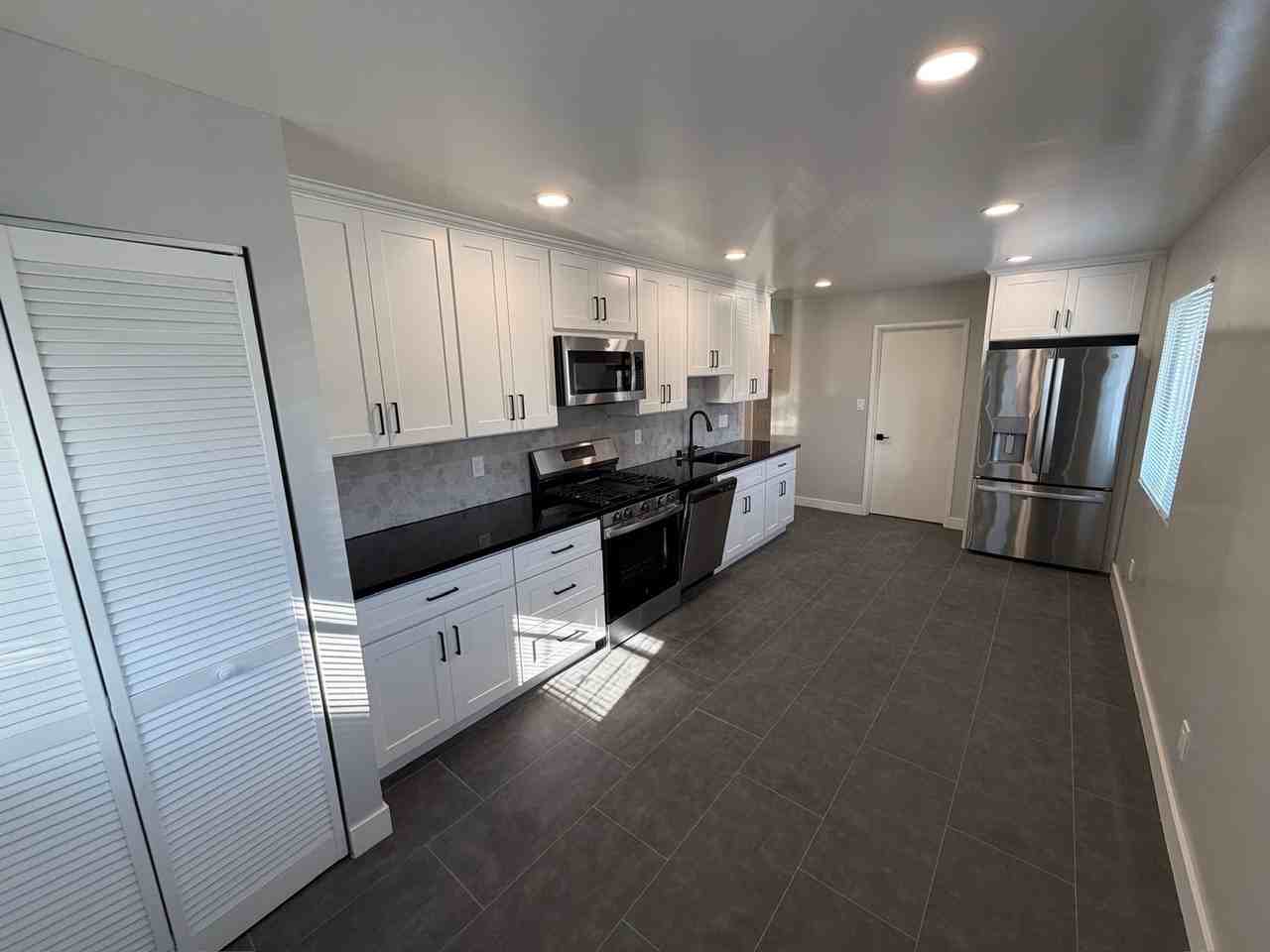 ELGIN STREET APARTMENTS - Photo 3 of 50