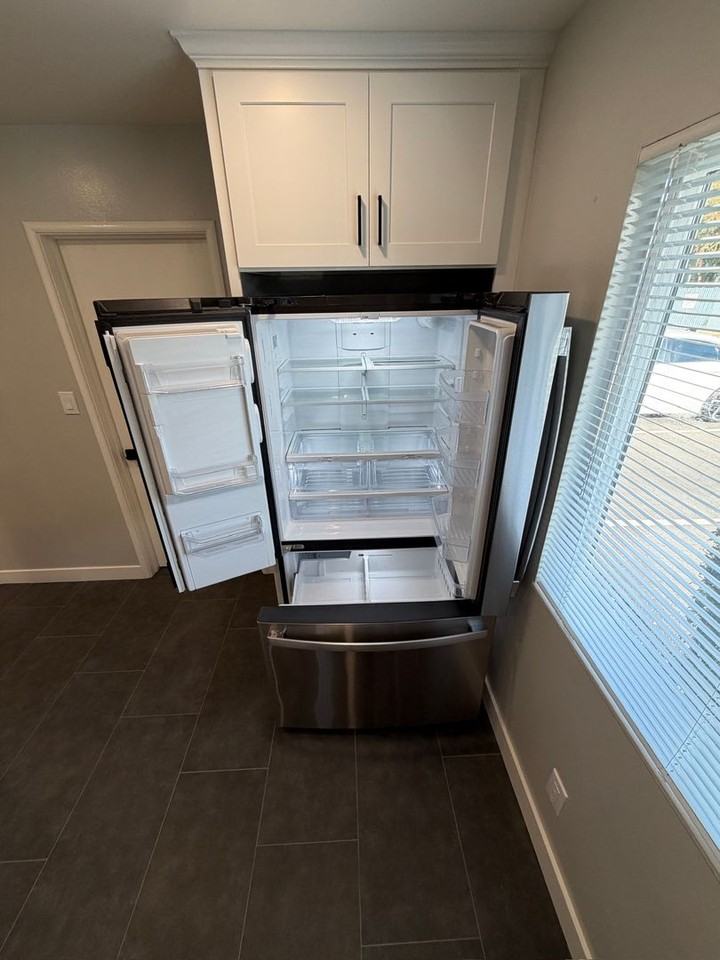 ELGIN STREET APARTMENTS - Photo 6 of 50