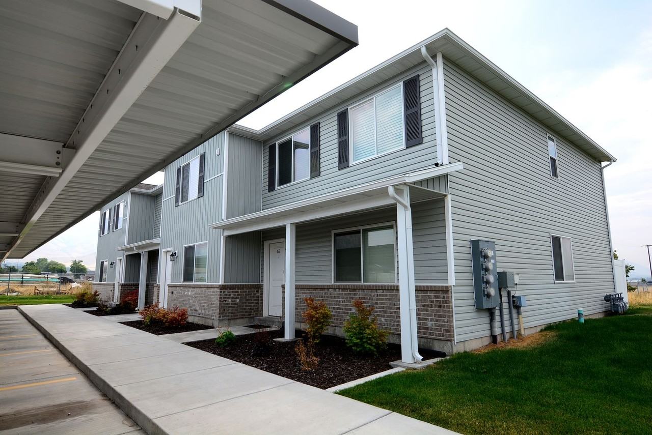 Stonebrook Apartment Homes - Photo 2 of 31