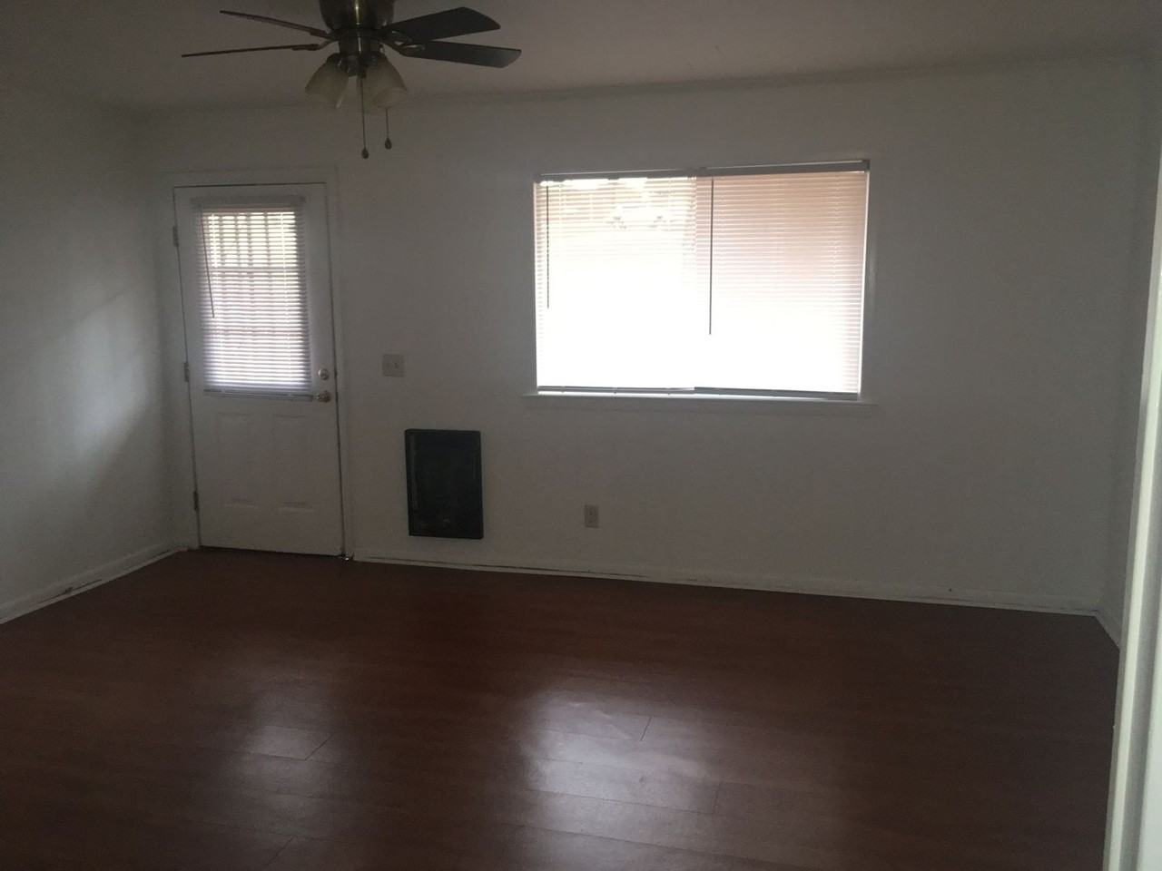 208 Corman Ave - Photo 3 of 4