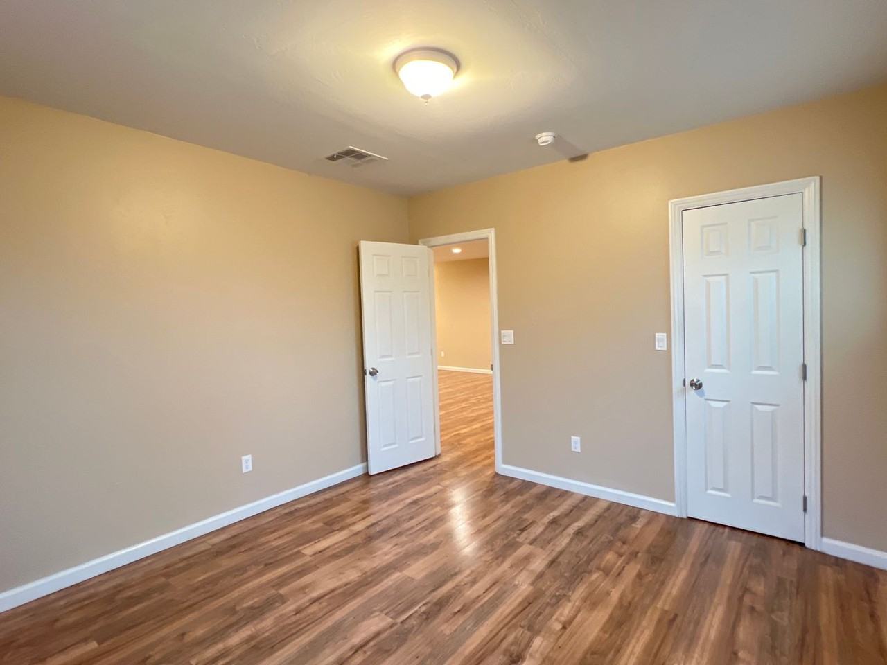 2304 Pictoria Dr - Photo 7 of 15