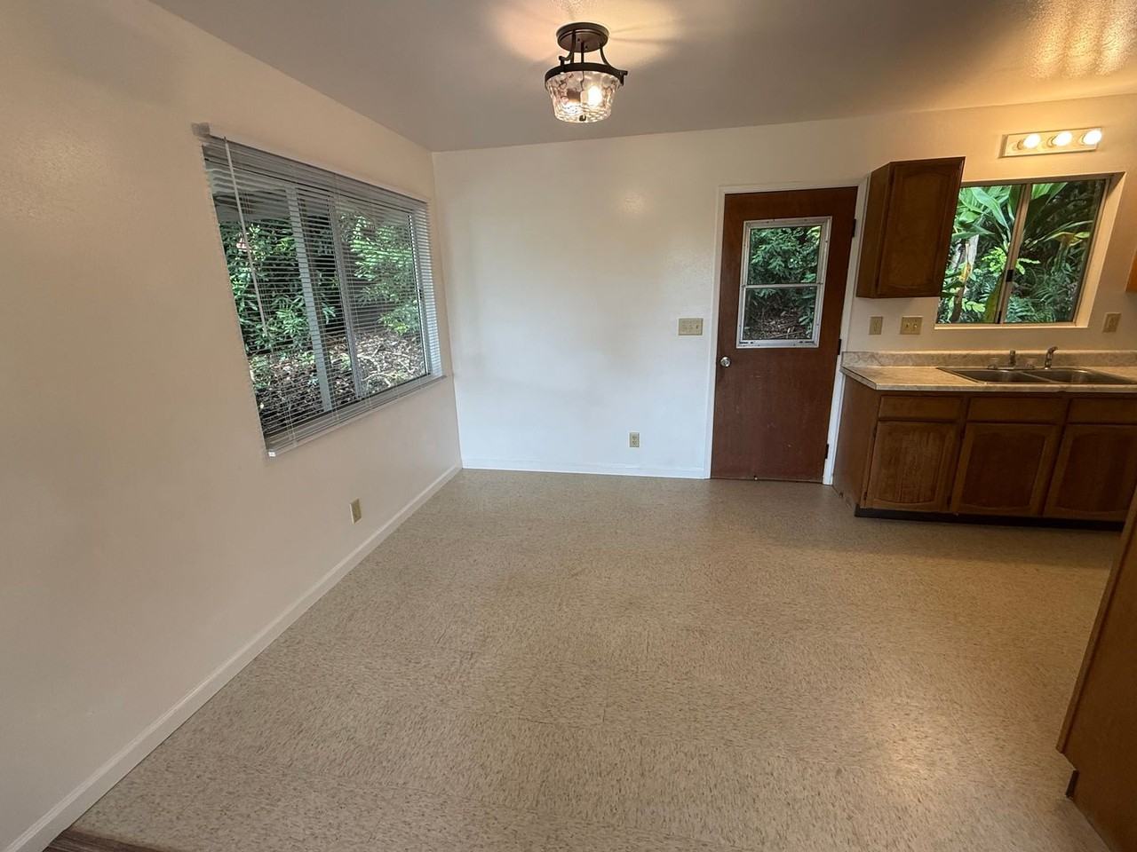 82-6090 Napoopoo Rd - Photo 3 of 11