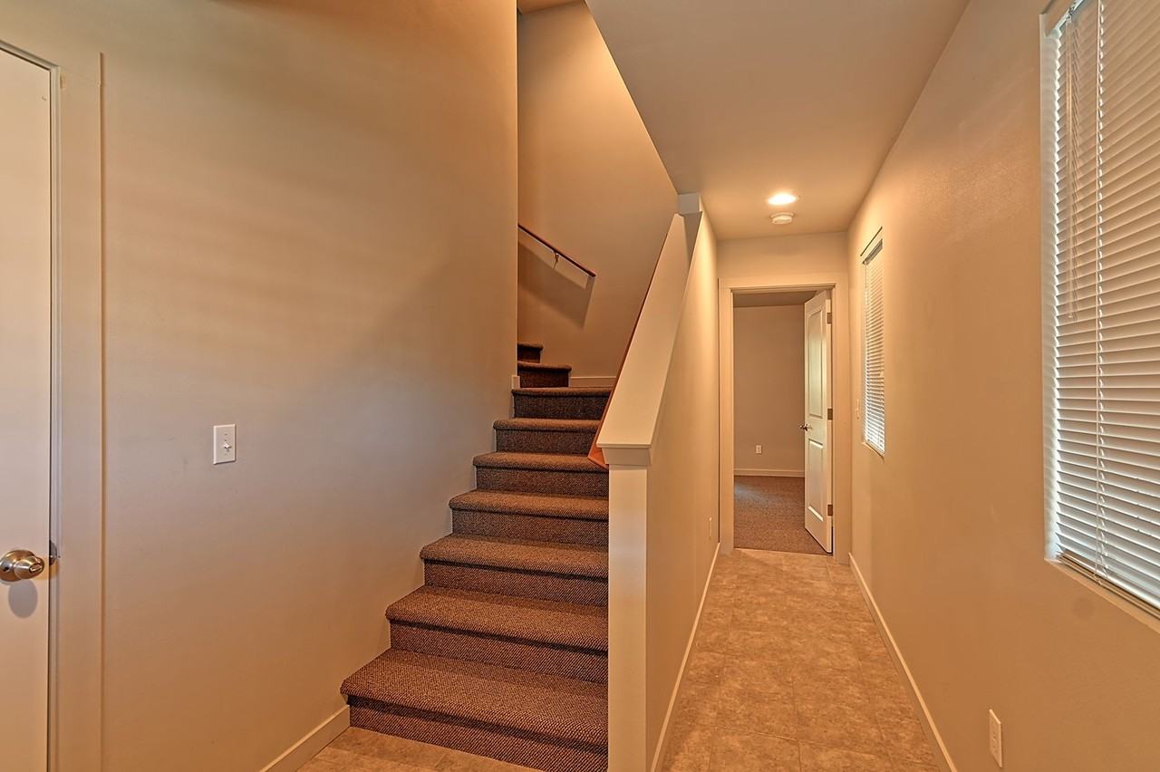 10502 15th Dr Se - Photo 2 of 20