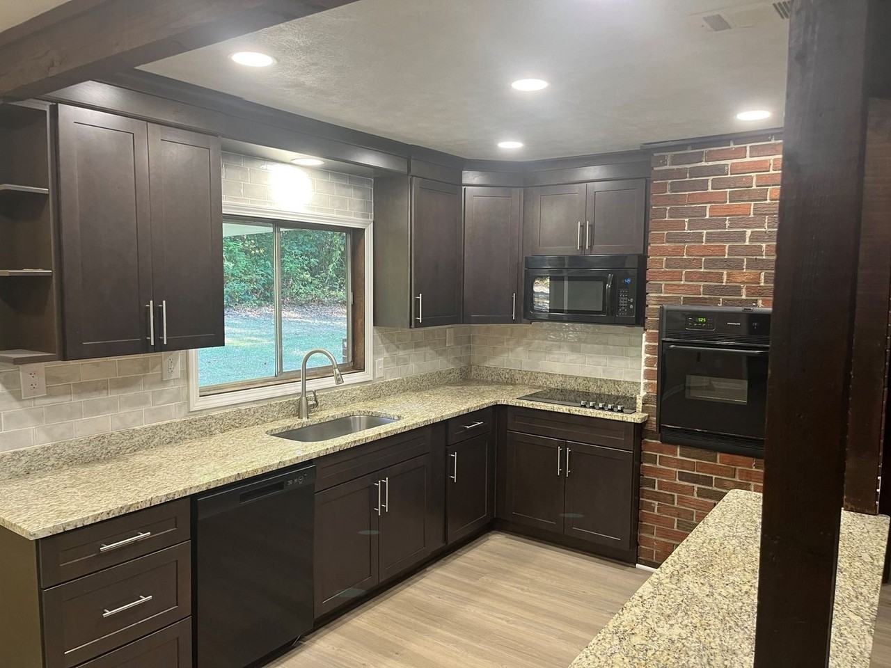 163 Old Norton Rd - Photo 2 of 19