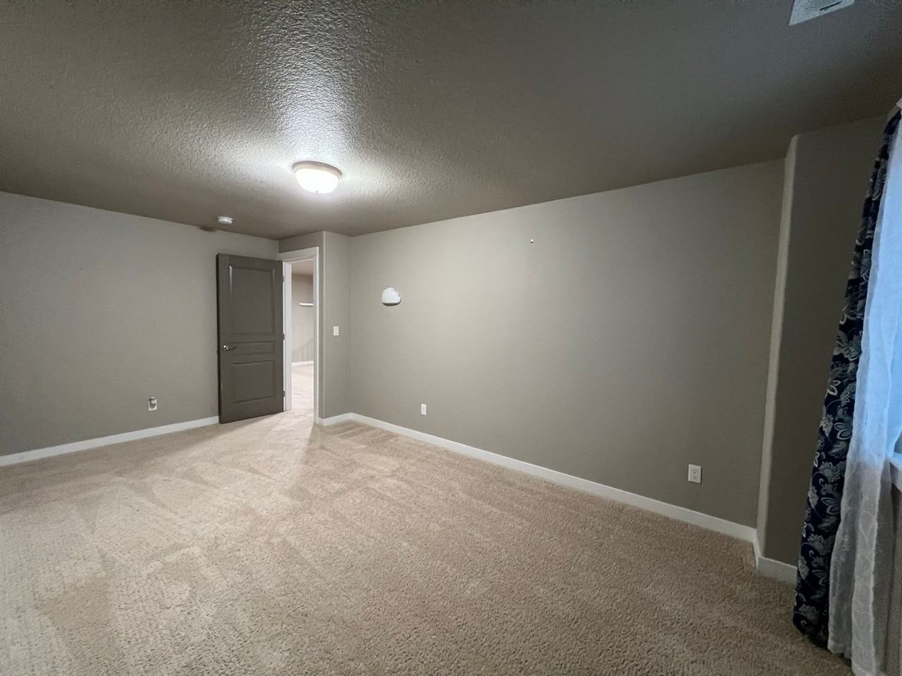 410 Cameo Dr - Photo 6 of 9