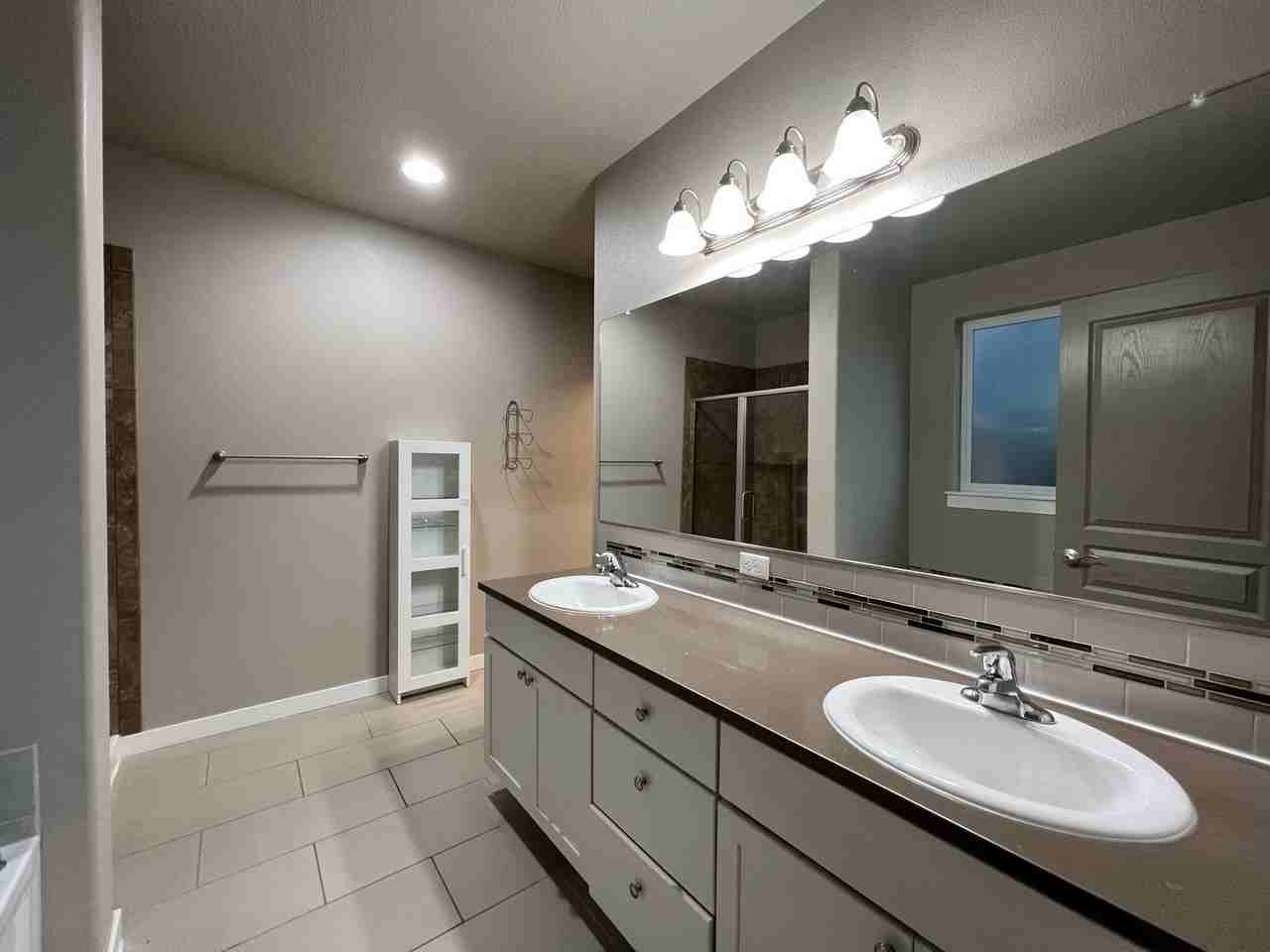 410 Cameo Dr - Photo 7 of 9