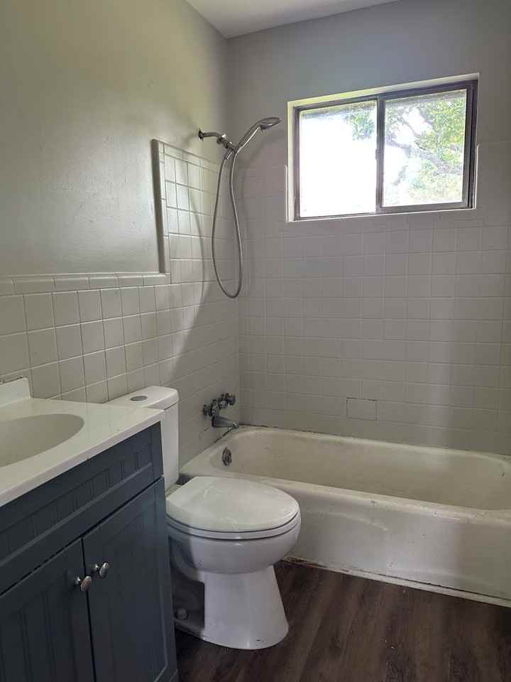 5033 Letson St - Photo 5 of 8