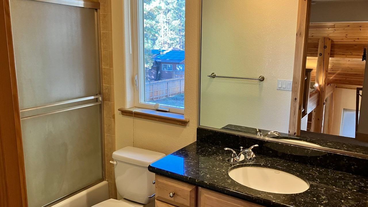 768 Alameda Ave - Photo 5 of 18