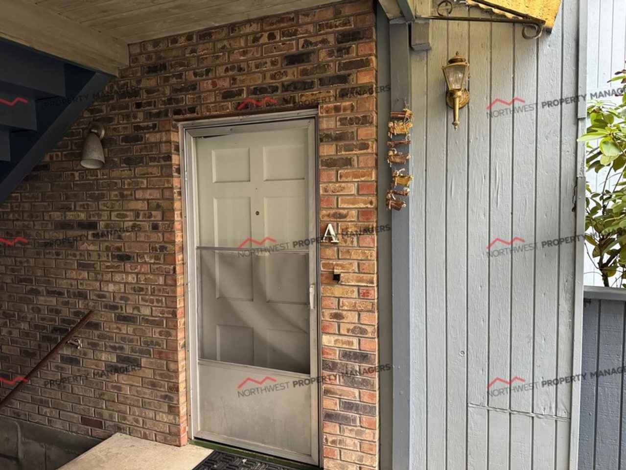 r281j Cedar Crest Apartments - Photo 2 of 16