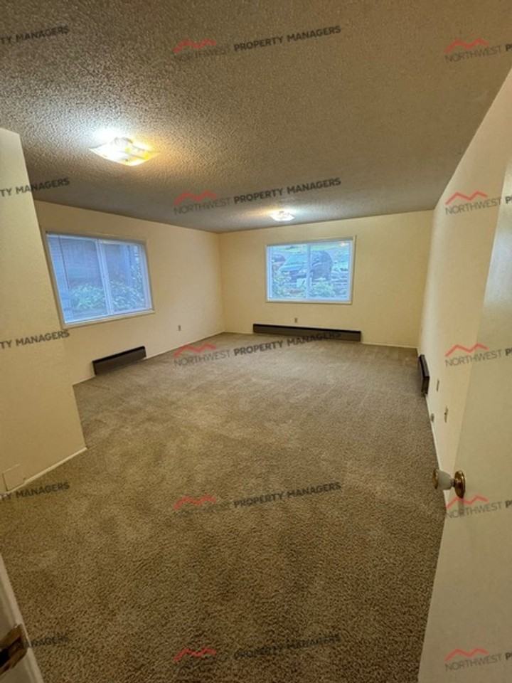 r281j Cedar Crest Apartments - Photo 6 of 16