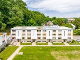 featured image of 1139 1139 - 1163 Elm Street