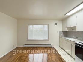 Oly-Adams 726 - Photo 1 of 1