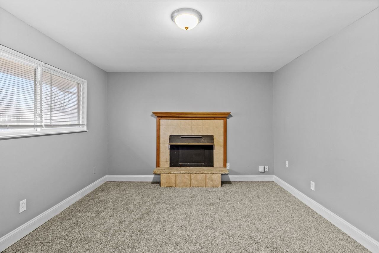 2265 Grants Pkwy - Photo 2 of 20