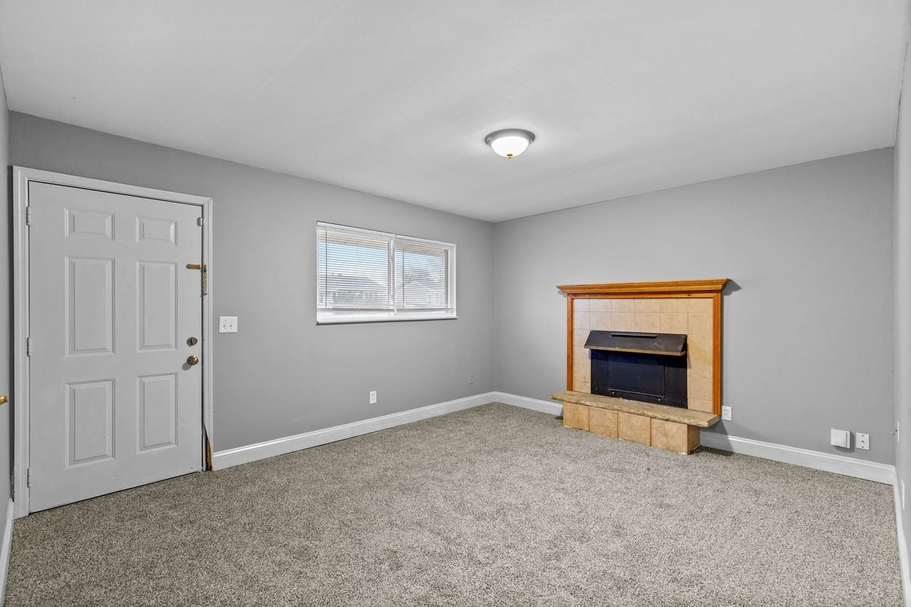 2265 Grants Pkwy - Photo 4 of 20