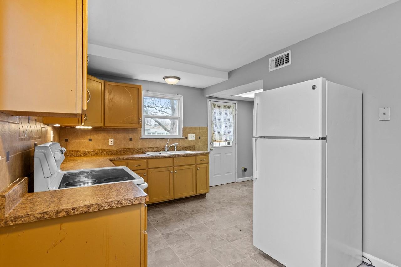 2265 Grants Pkwy - Photo 7 of 20