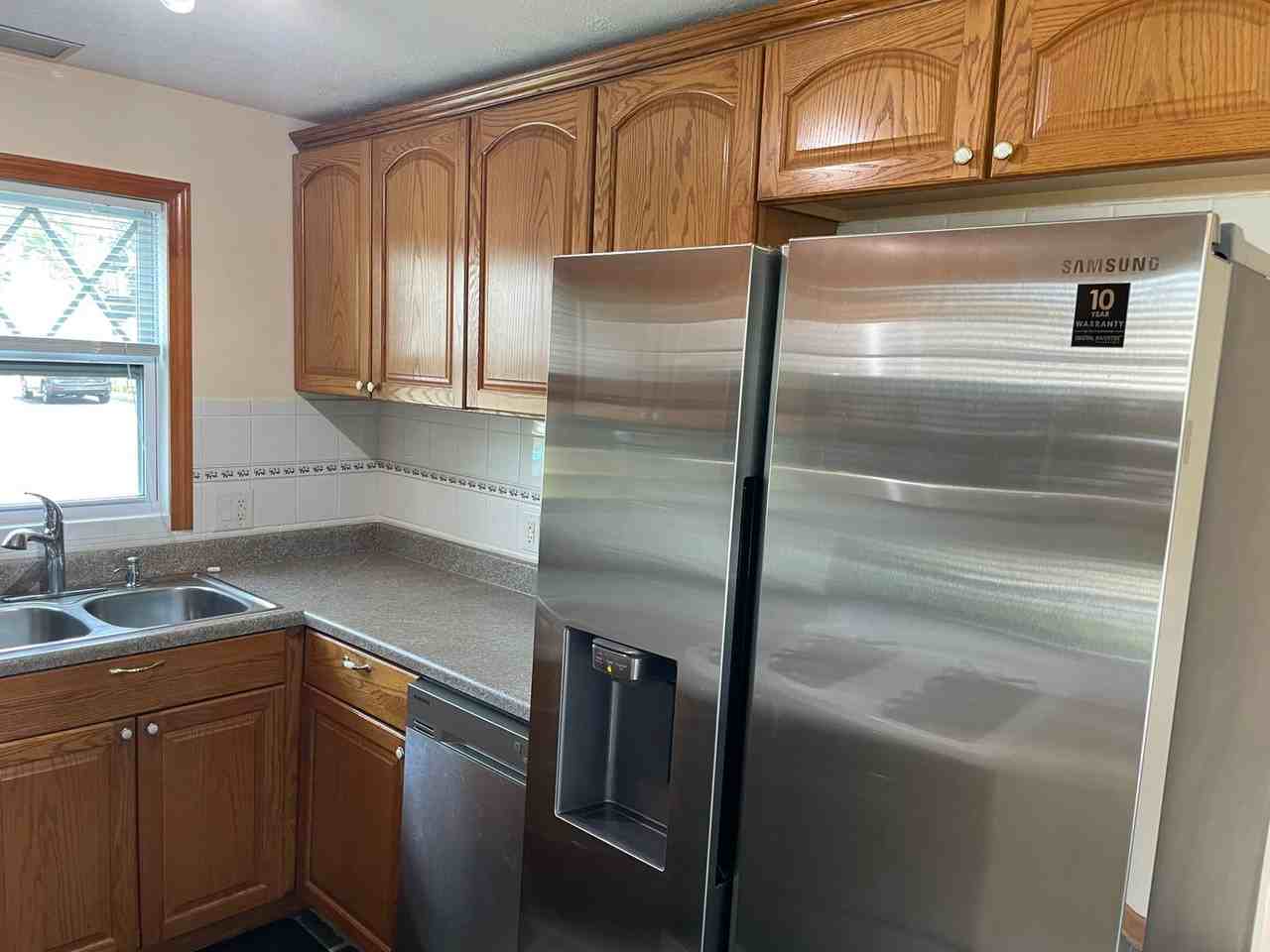 85 Floral Ave - Photo 6 of 25