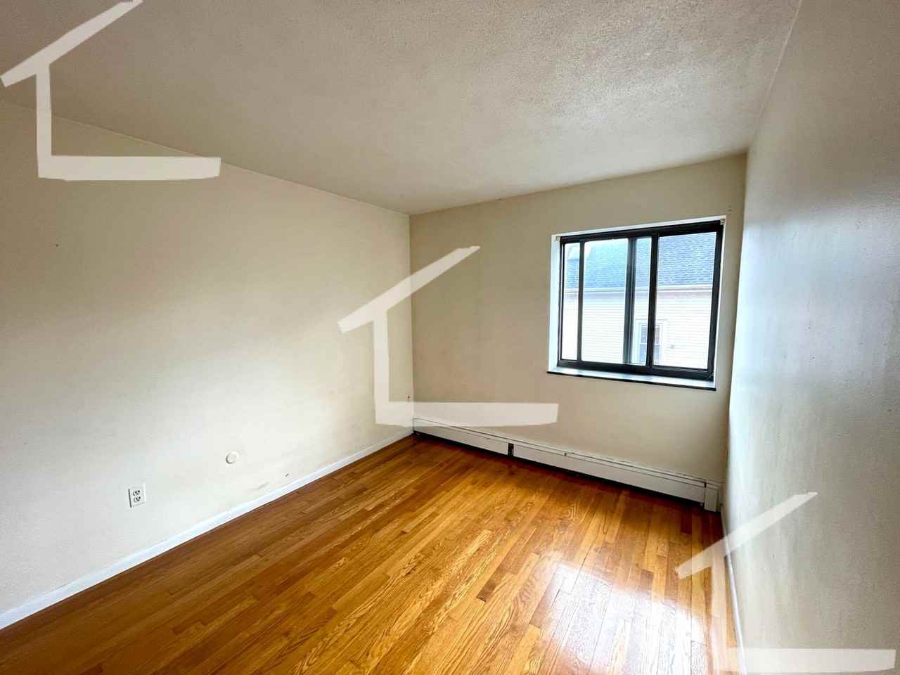 35 Allston St - Photo 4 of 8