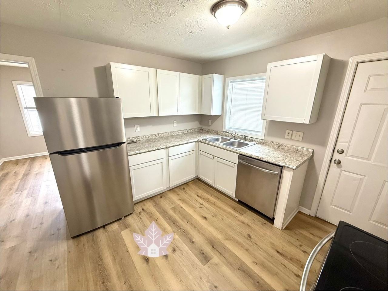 1411 E Bradbury Ave - Photo 6 of 14