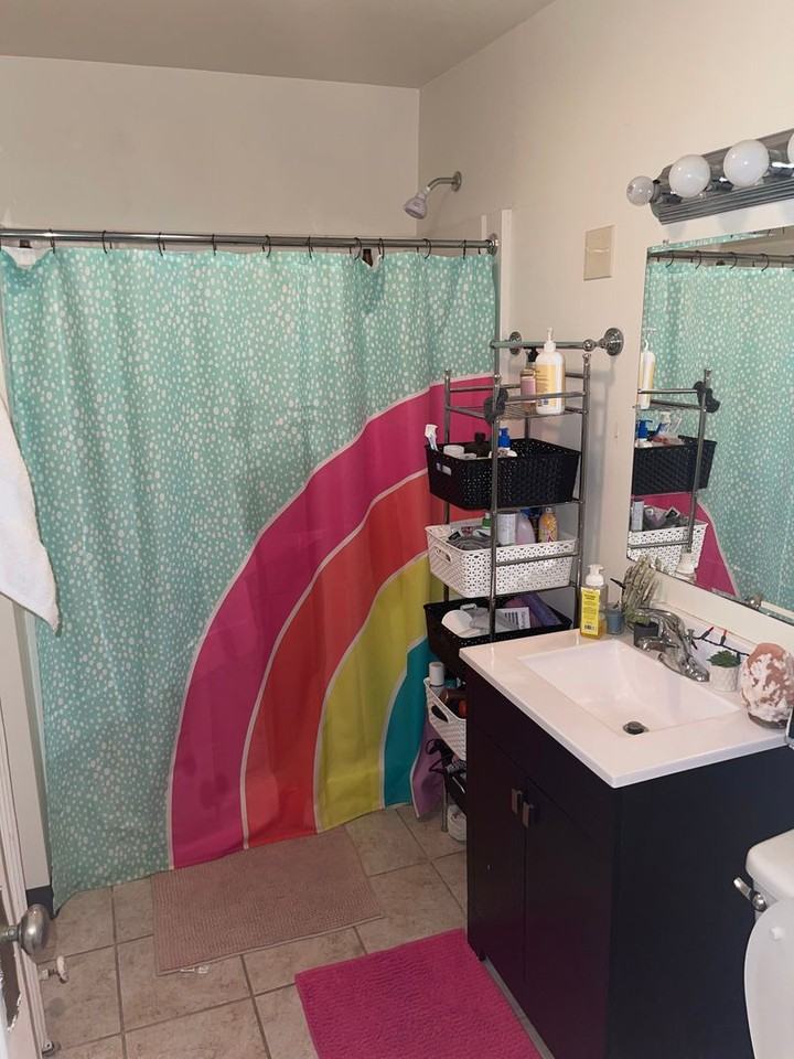 2935 N Maryland Ave - Photo 7 of 16