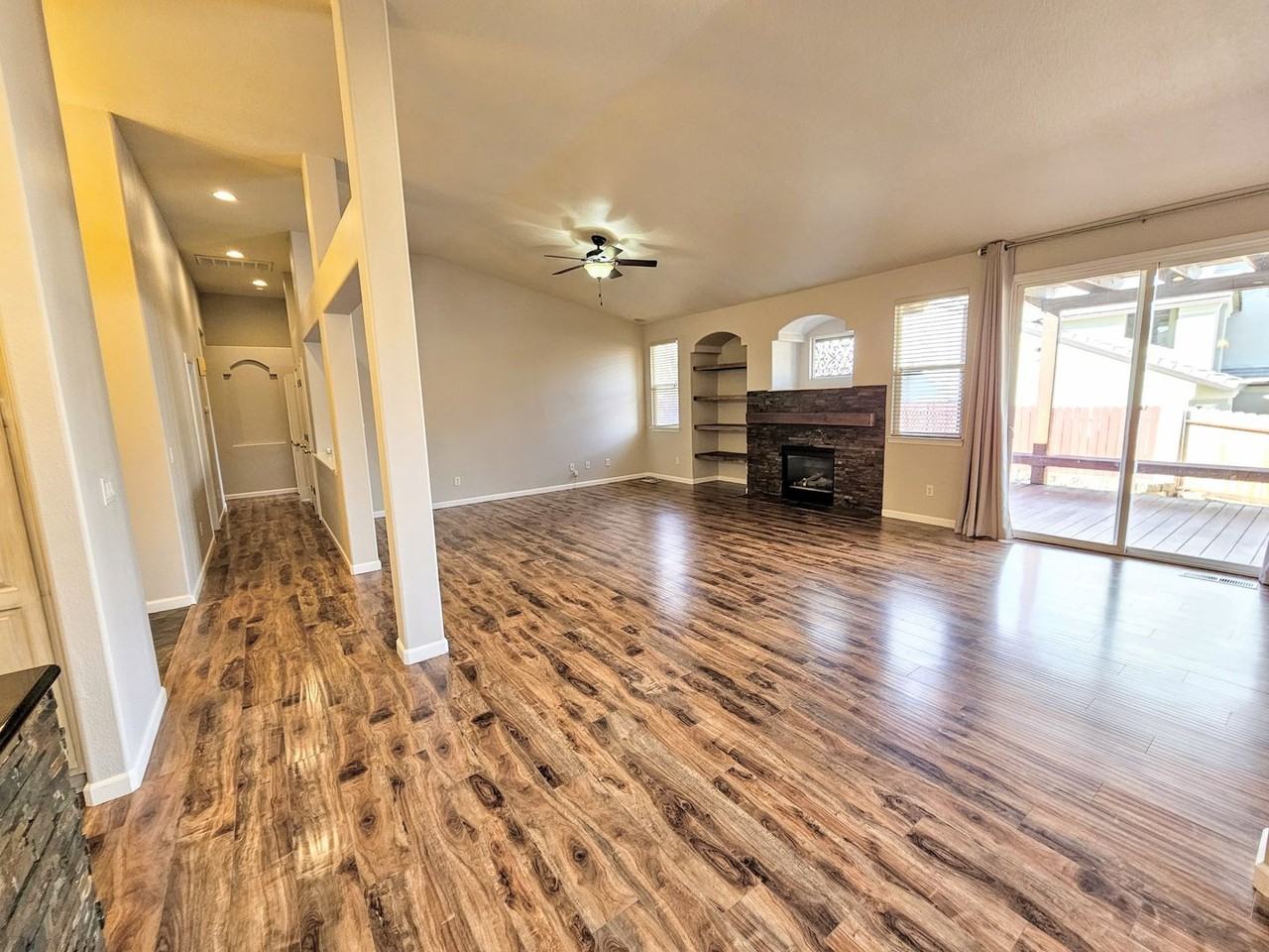 8713 Spinner Ct - Photo 6 of 29