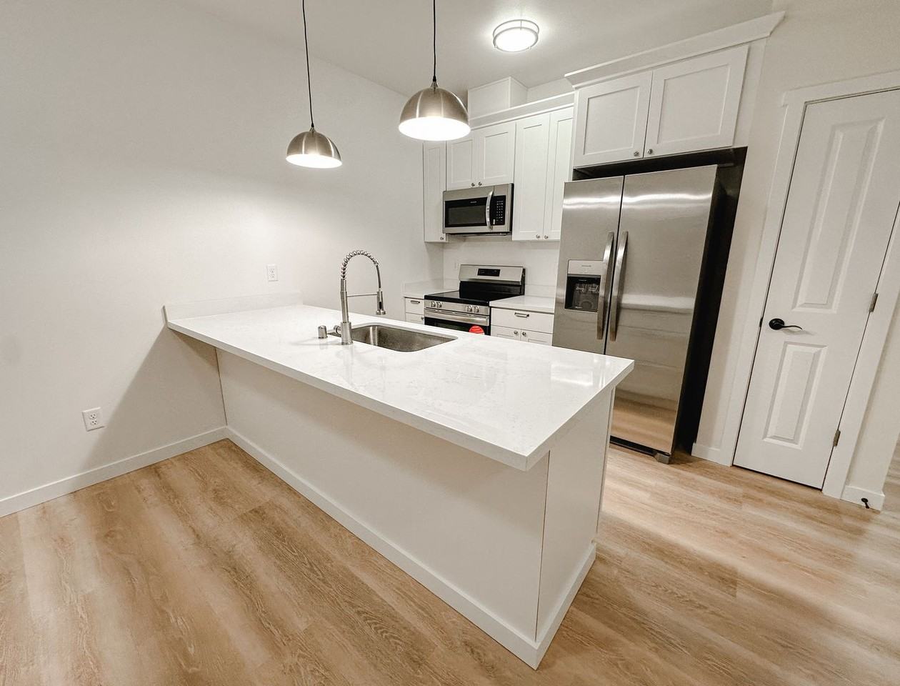 202 Mashell Ave S - Photo 4 of 18