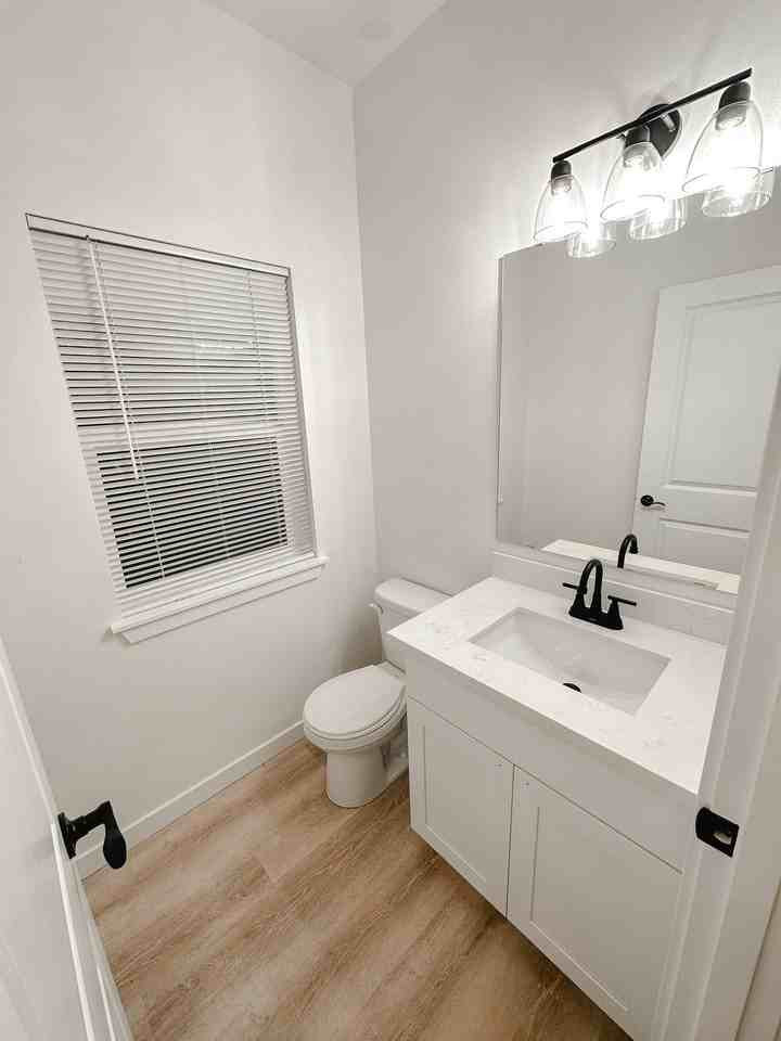 202 Mashell Ave S - Photo 7 of 18