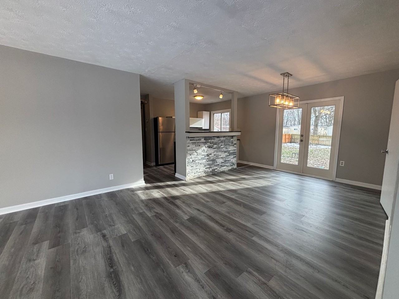 1776 Wakefield Dr - Photo 2 of 13