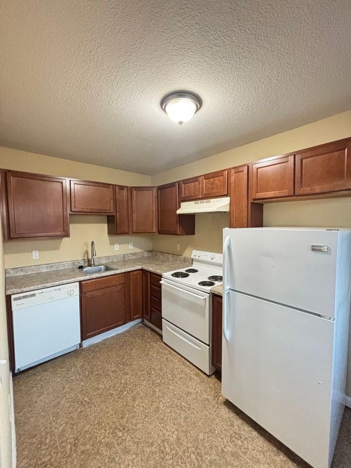 1203 Coler - Photo 3 of 8