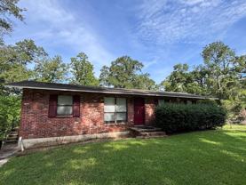 325 Mcpherson Dr - Photo 1 of 1