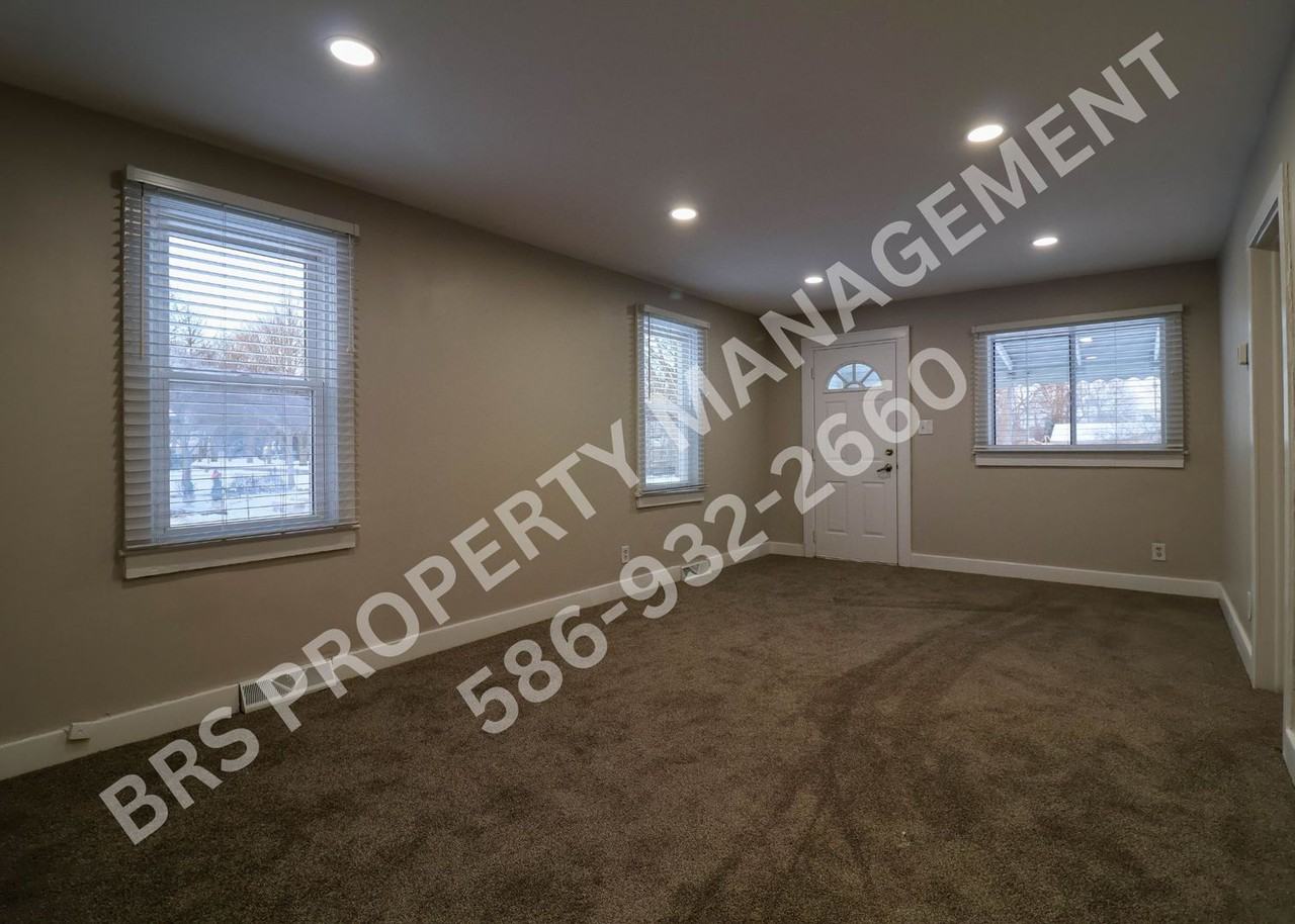 3240 Melvin Ave - Photo 7 of 16