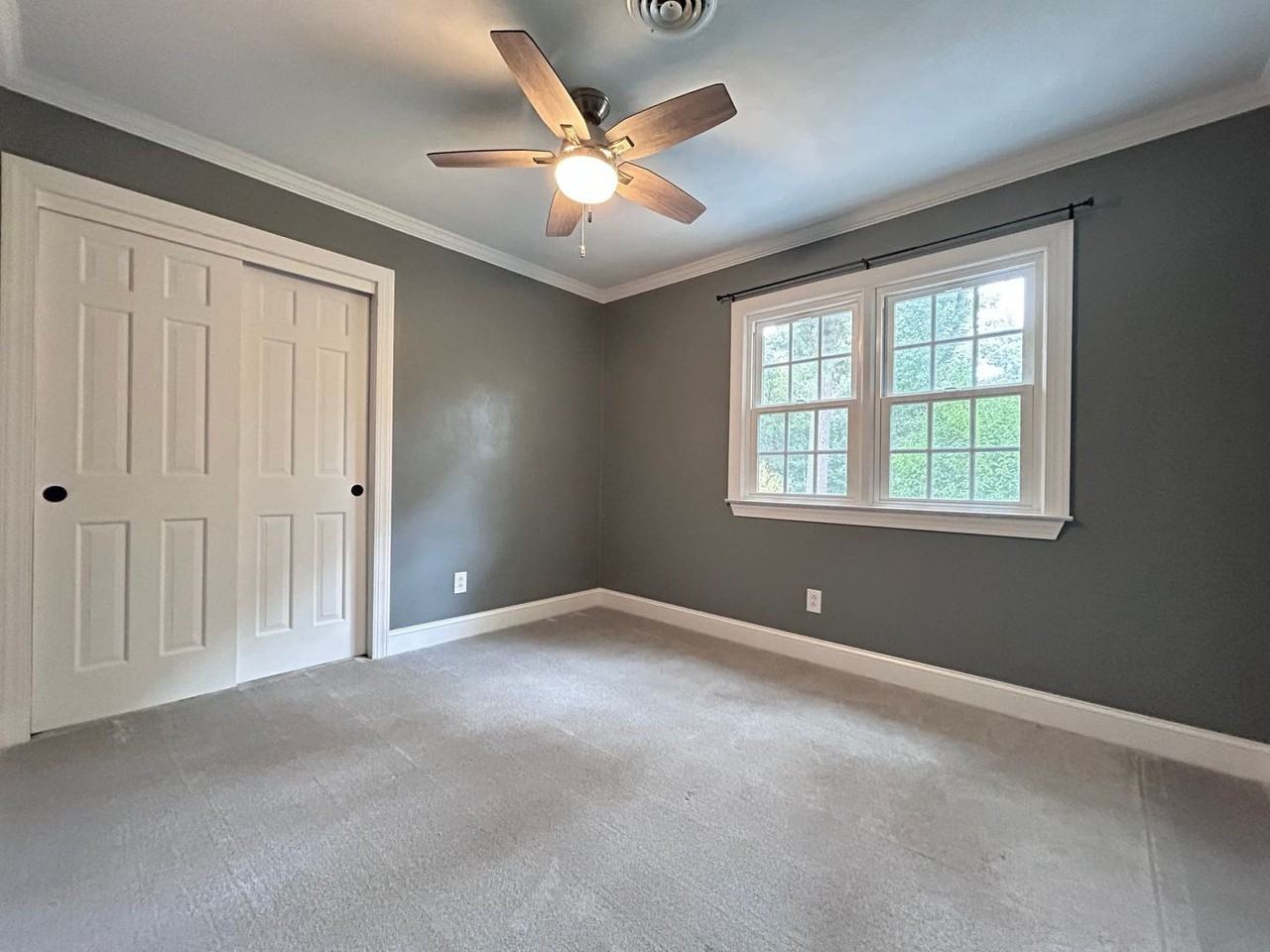 2804 Queen Anne Rd - Photo 6 of 21