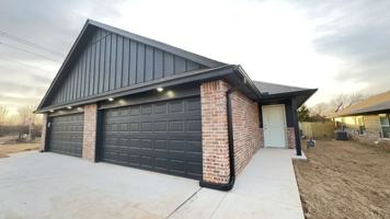 featured image of 11501 Mackenzie Way