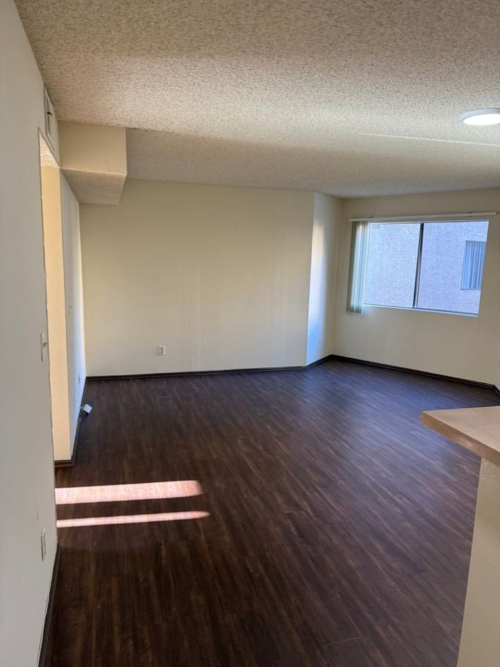 1930 Vassar St - Photo 2 of 7