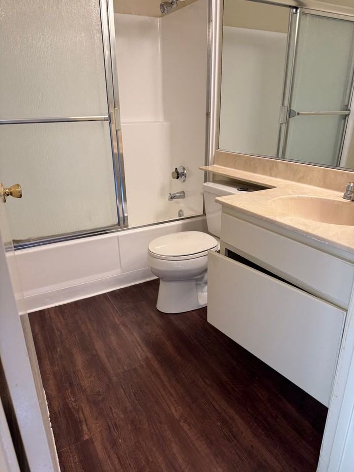 1930 Vassar St - Photo 5 of 7