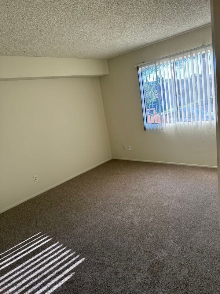 1930 Vassar St - Photo 7 of 7