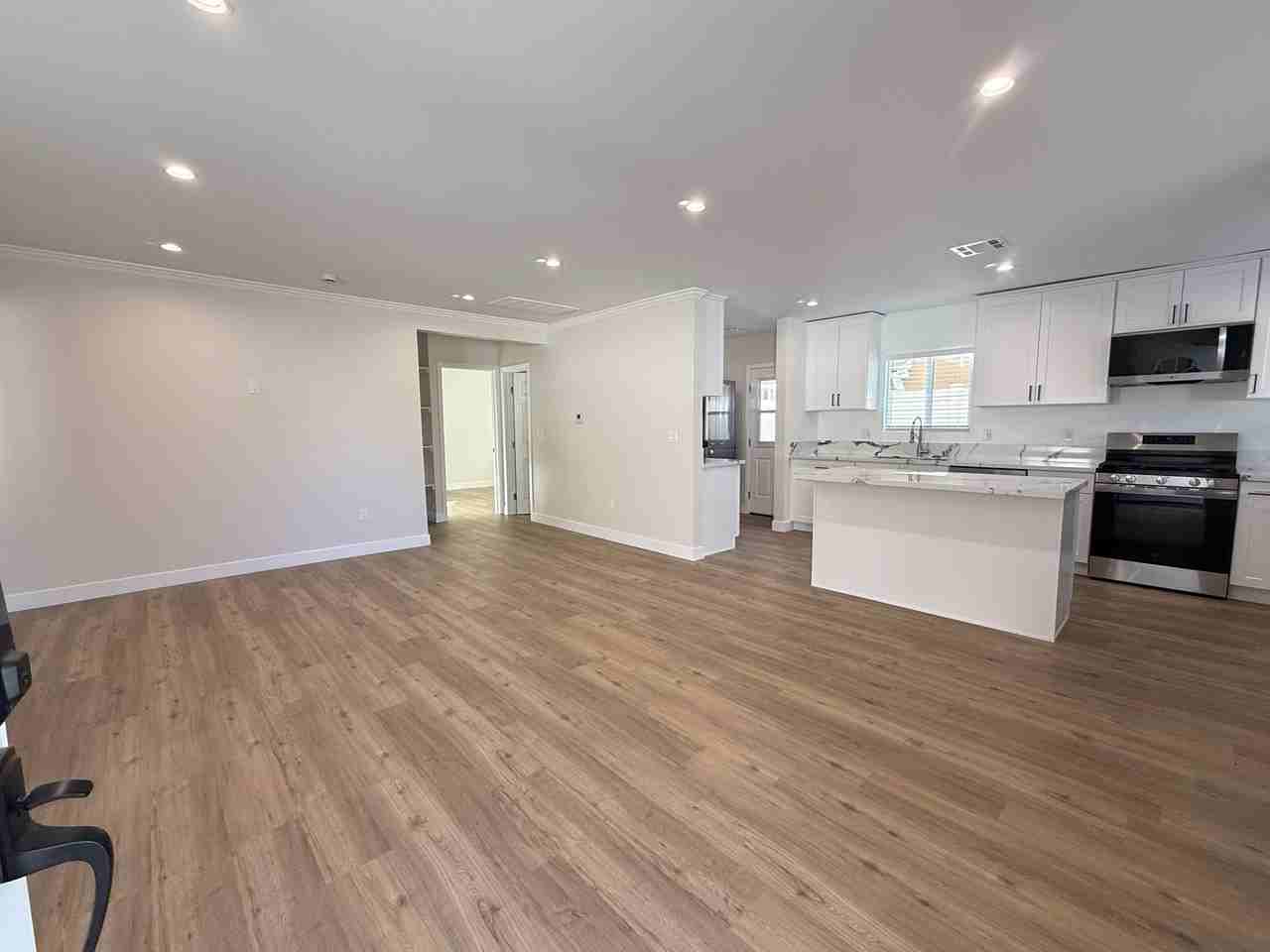 15120 - 15118 Nurmi St - Photo 4 of 50