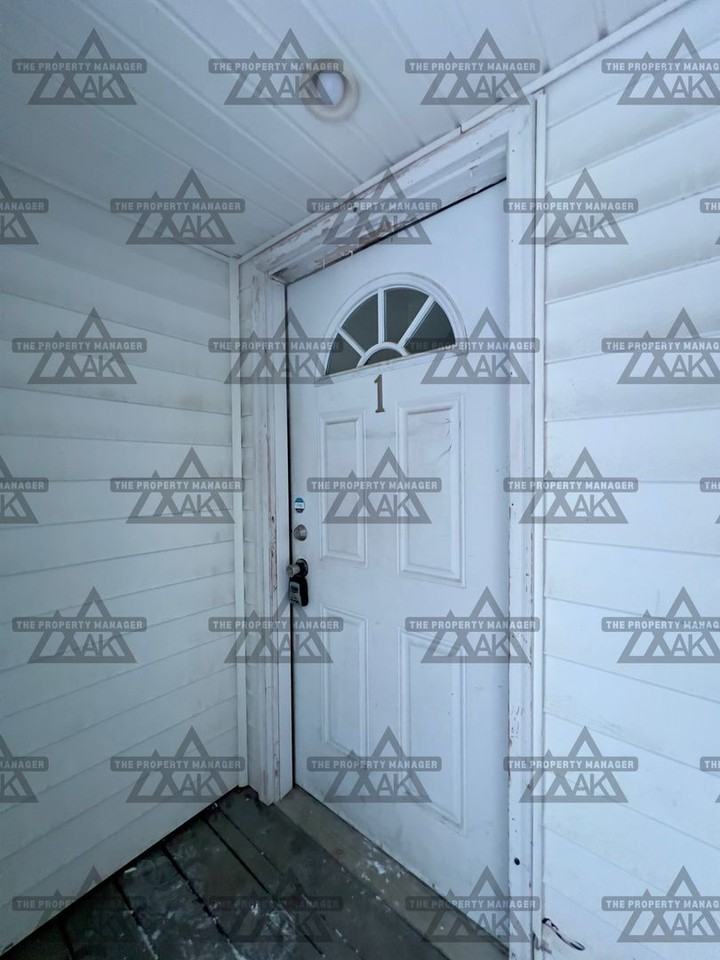 West Fifth Avenue - Photo 2 of 23