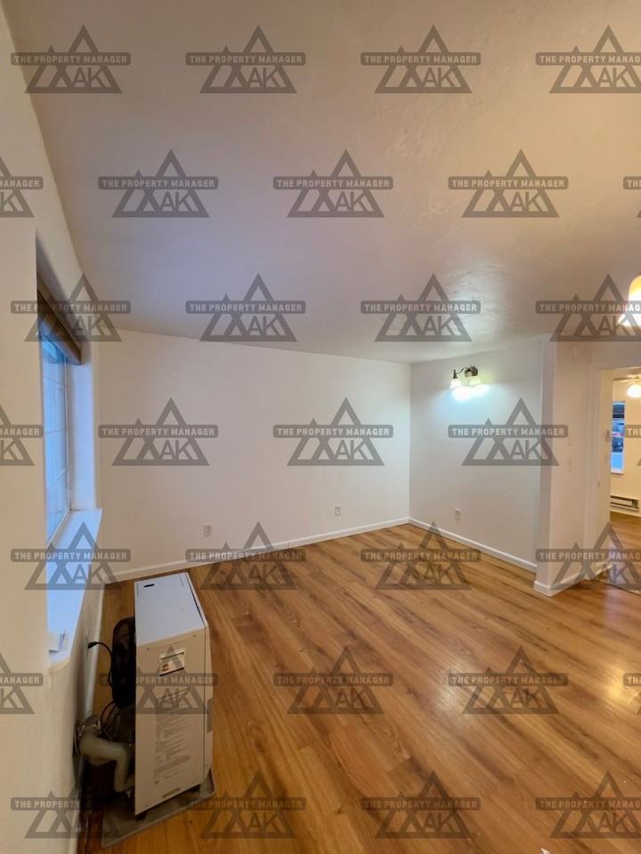 West Fifth Avenue - Photo 3 of 23