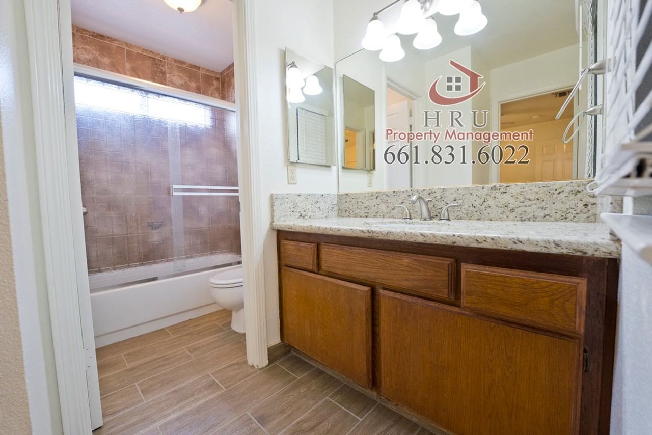 10605 Galway Bay Dr - Photo 5 of 7