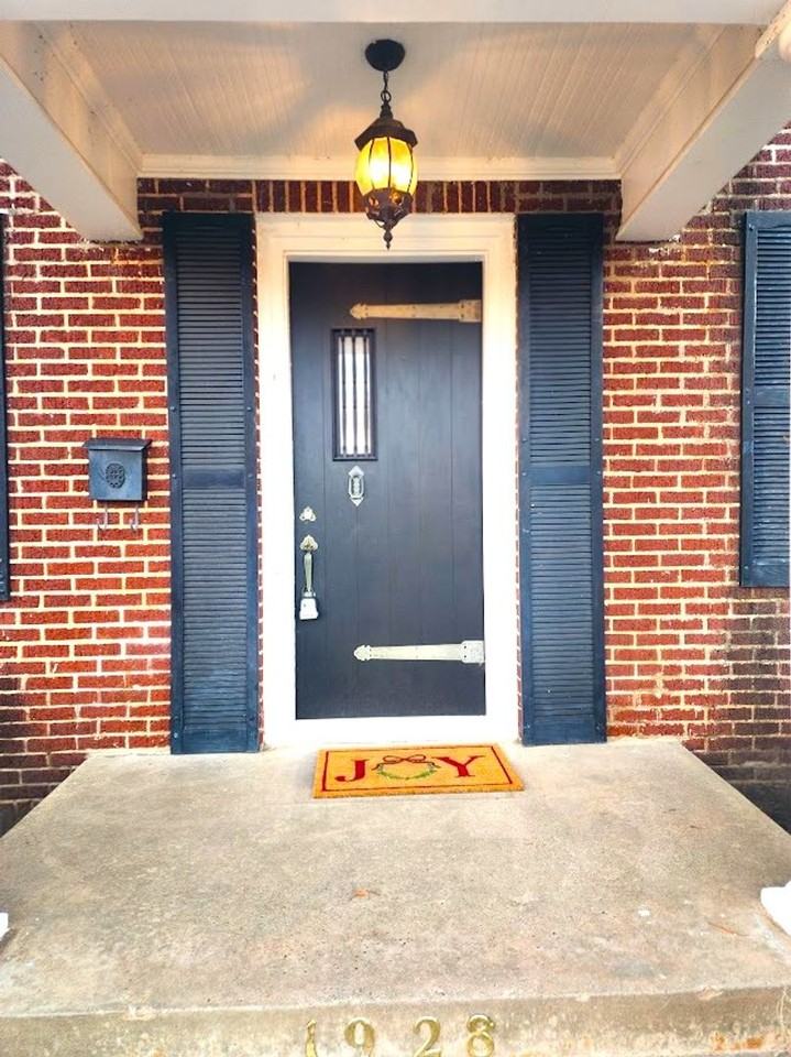 1928 Nw 18th St - Photo 3 of 50