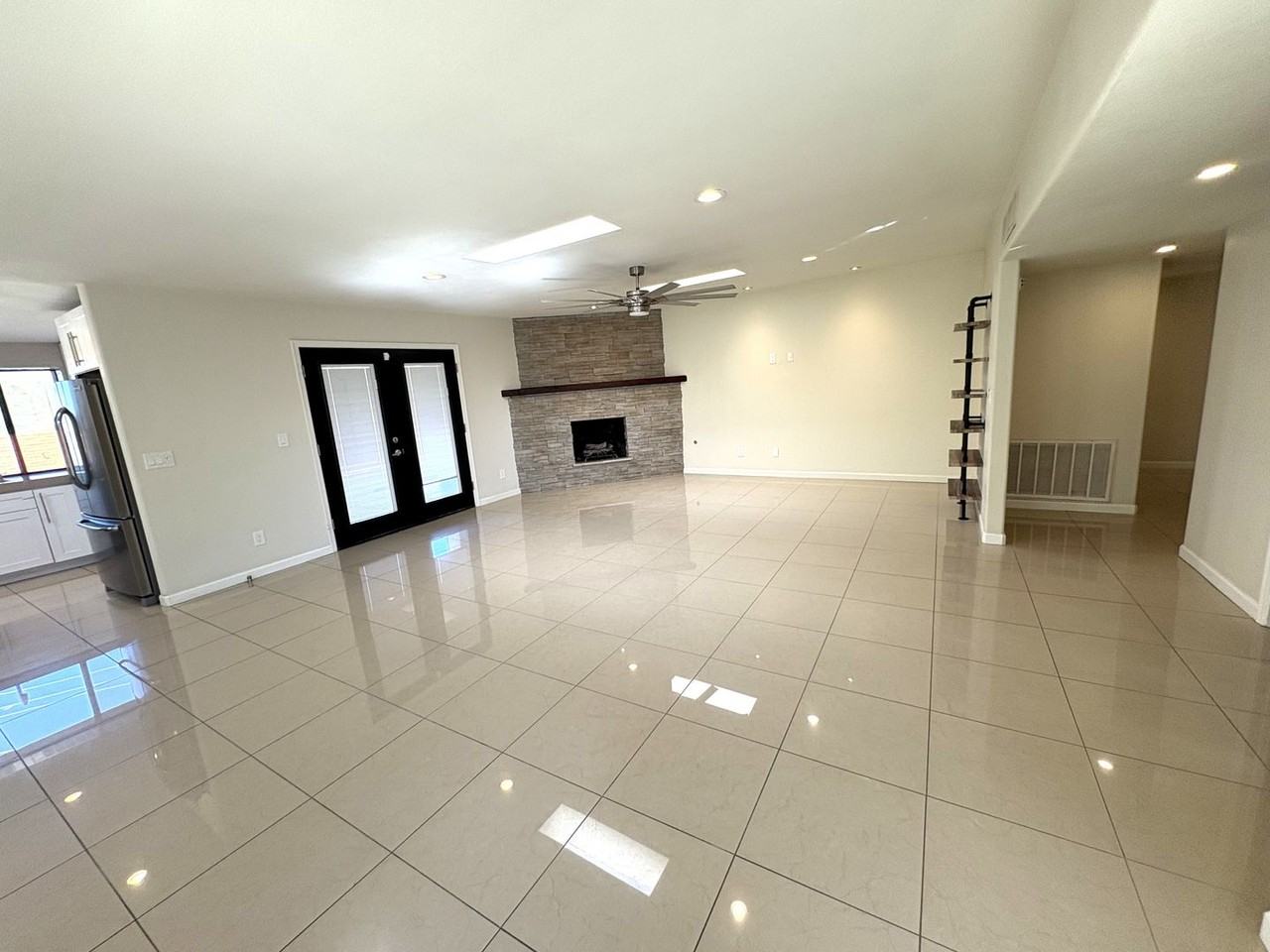 4251 E Aquarius Dr - Photo 3 of 42