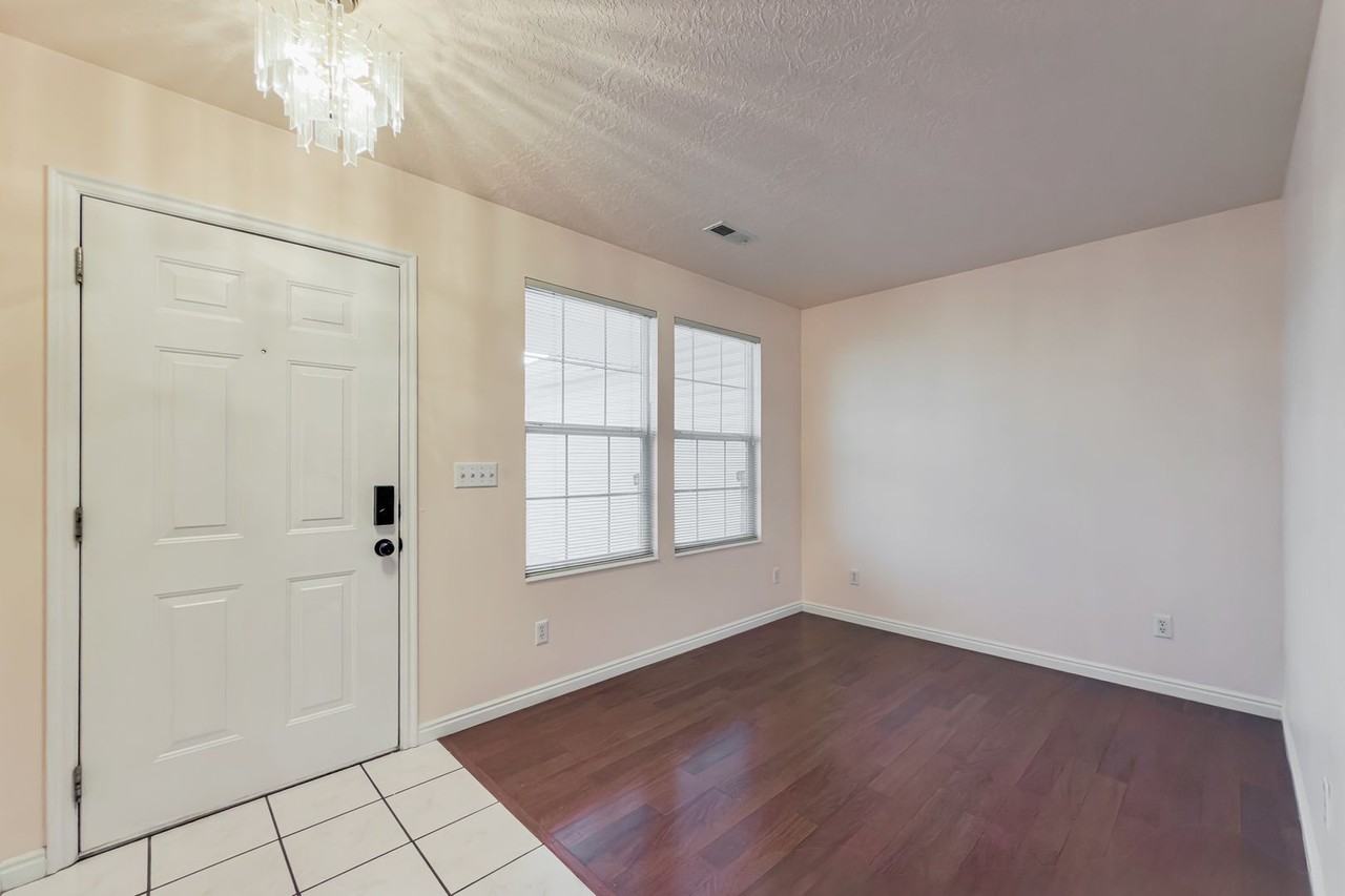 404 W 325 N - Photo 6 of 16