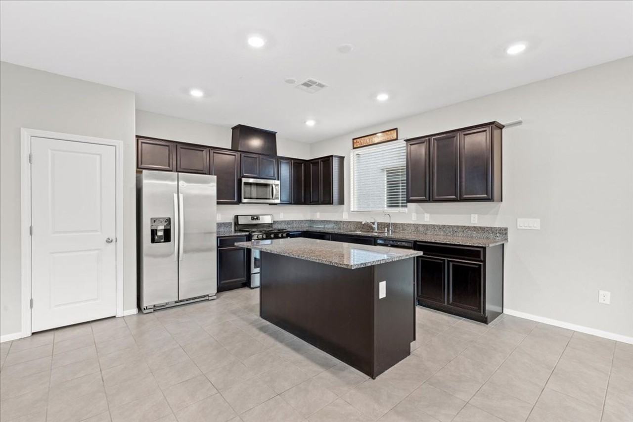 2547 Dollison Ave - Photo 7 of 22