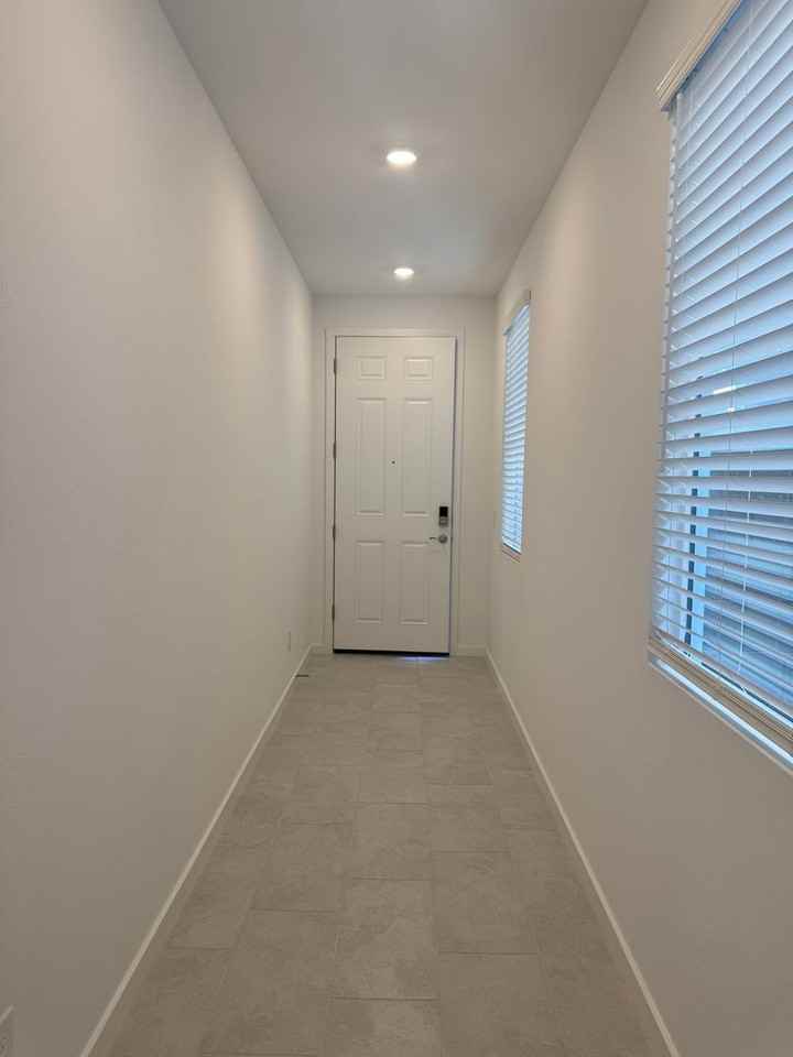 26331 N 24th Gln - Photo 3 of 34