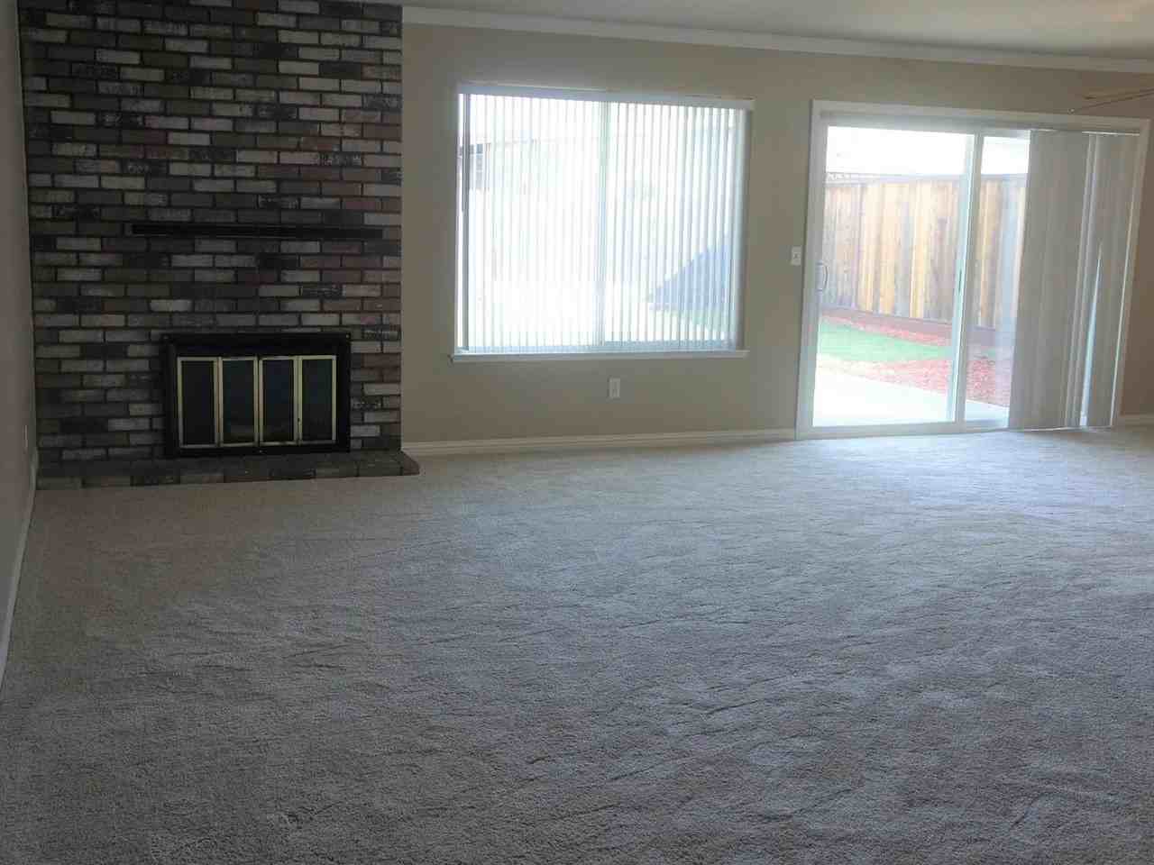 871 Scarlett Pl - Photo 3 of 12